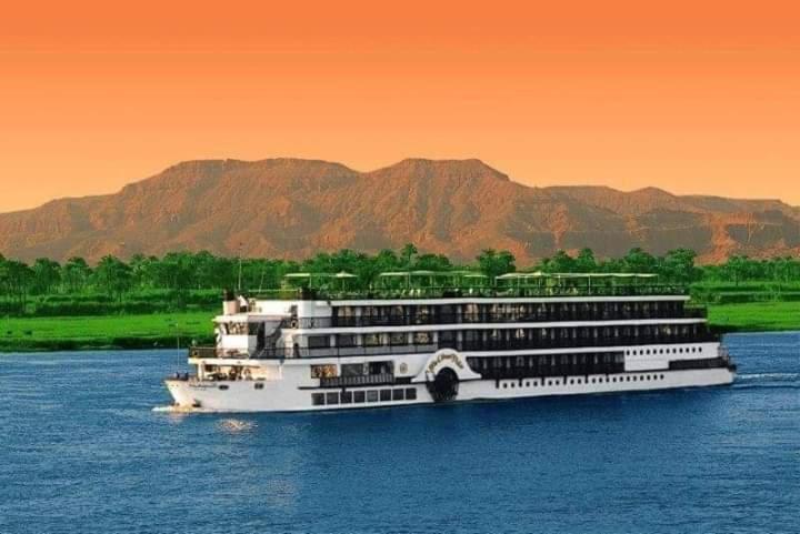 Nile Roof Hotel& Restaurant Luksor Exterior foto