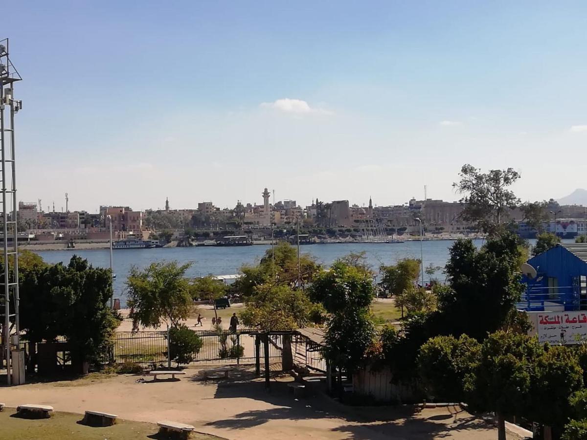 Nile Roof Hotel& Restaurant Luksor Exterior foto